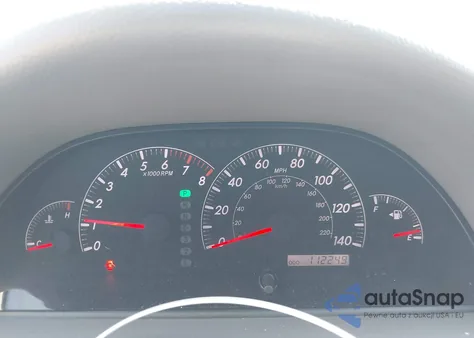 2005 Toyota Camry Xle z USA, uszkodzony, nr VIN 4T1BE30K75U029634